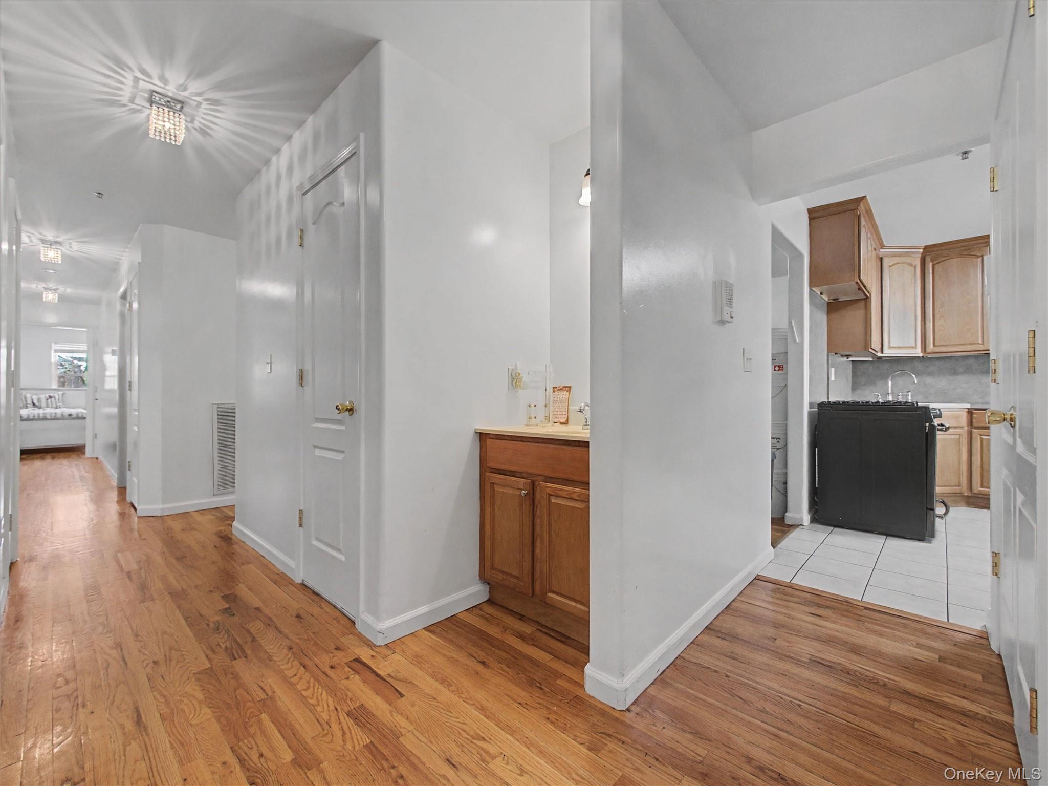 9 Elm Street, Unit 201 Spring Valley, NY 10977 - Photo 4 of 33