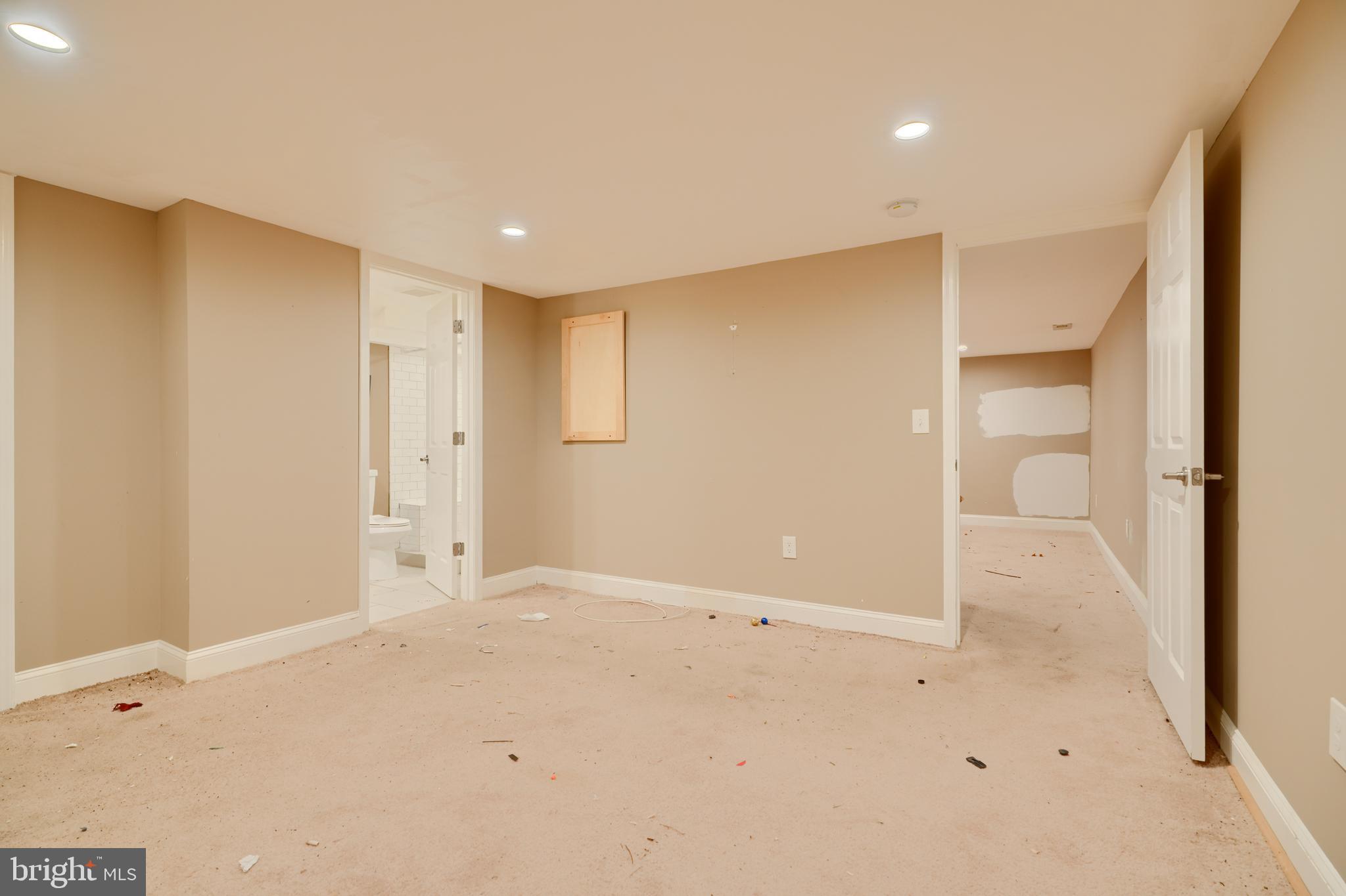 8037 North Boundary Road Dundalk, MD 21222 - Photo 26 of 36 a view of an empty room