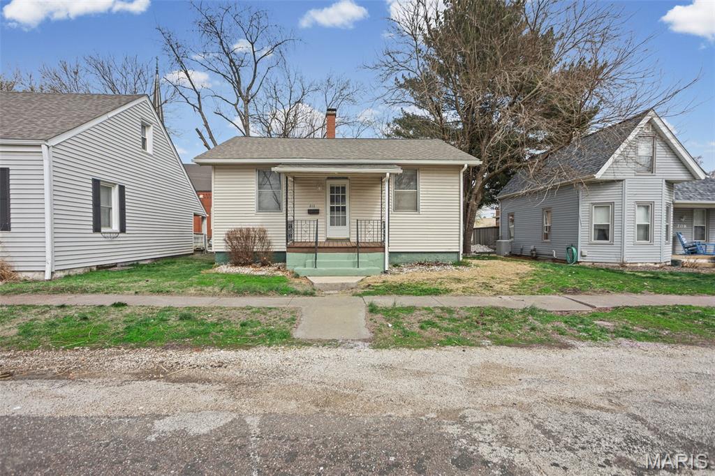 212 West 4th Street O'Fallon, IL 62269 - Photo 2 of 25