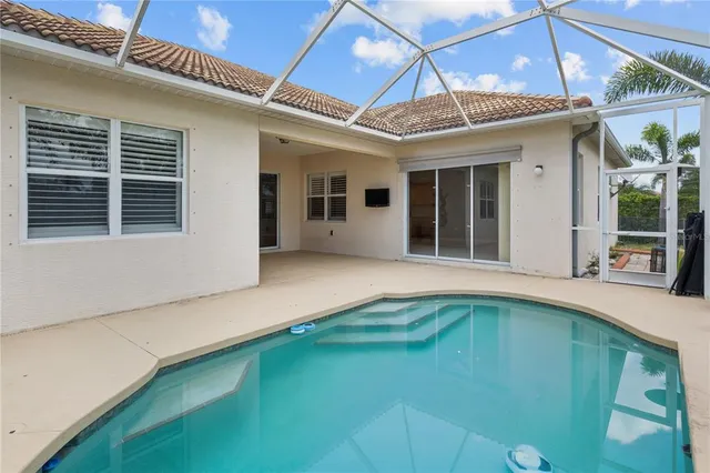 $575,000 | 4506 62nd Terrace East, Bradenton, FL 34203