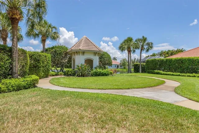 $575,000 | 4506 62nd Terrace East, Bradenton, FL 34203