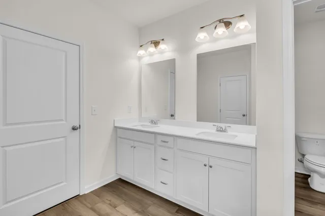 $459,990 | 564 Nightengale Ridge Drive, Columbia, TN 38401