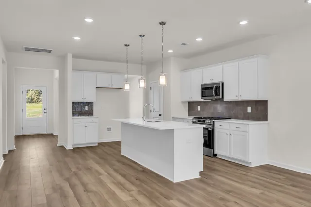 $459,990 | 564 Nightengale Ridge Drive, Columbia, TN 38401