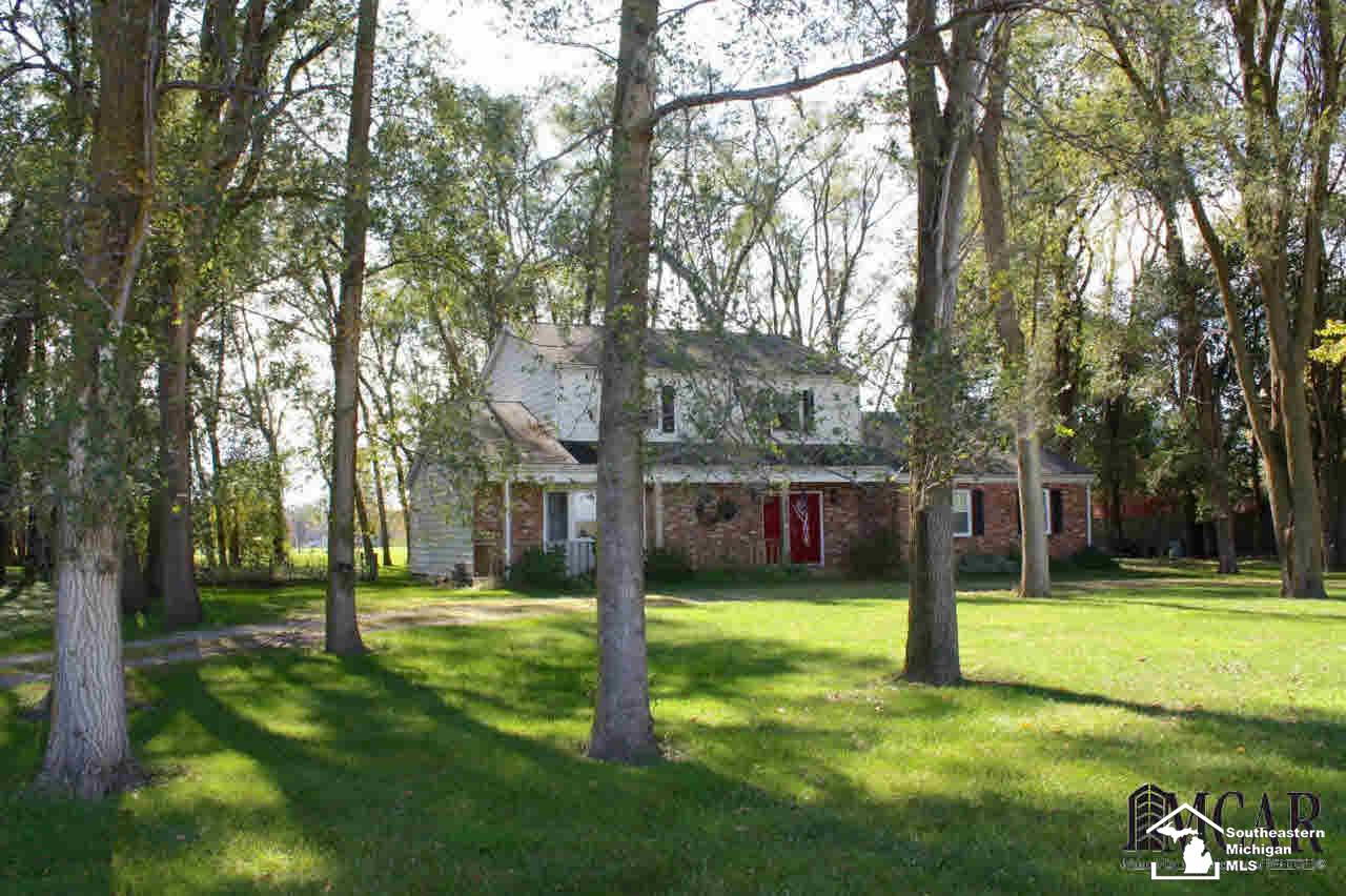 1401 West Erie Road Temperance, MI 48182 - Photo 1 of 25 Welcome home!