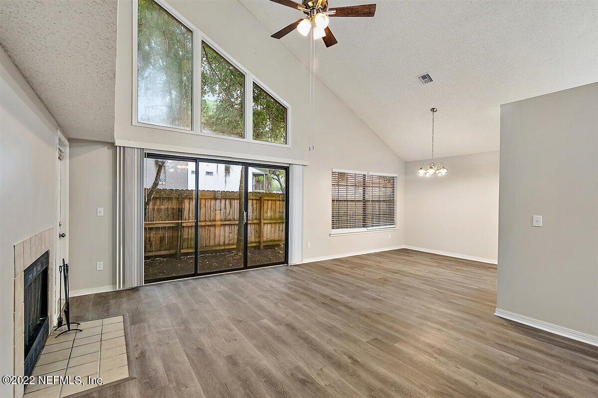 05-Living Room