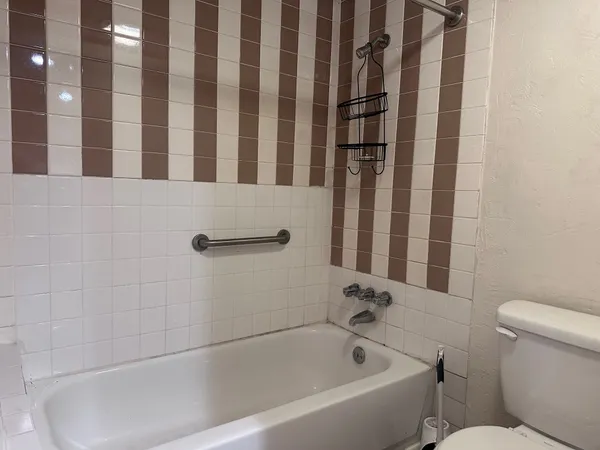 $1,050 | 126 Conference Drive, Unit 212, Bastrop, TX 78602