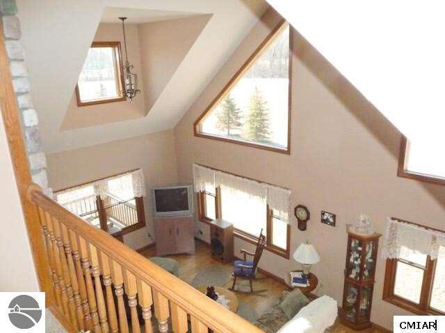 9636 South Mission Road Shepherd, MI 48883 - Photo 7 of 9 1774276-6.JPG