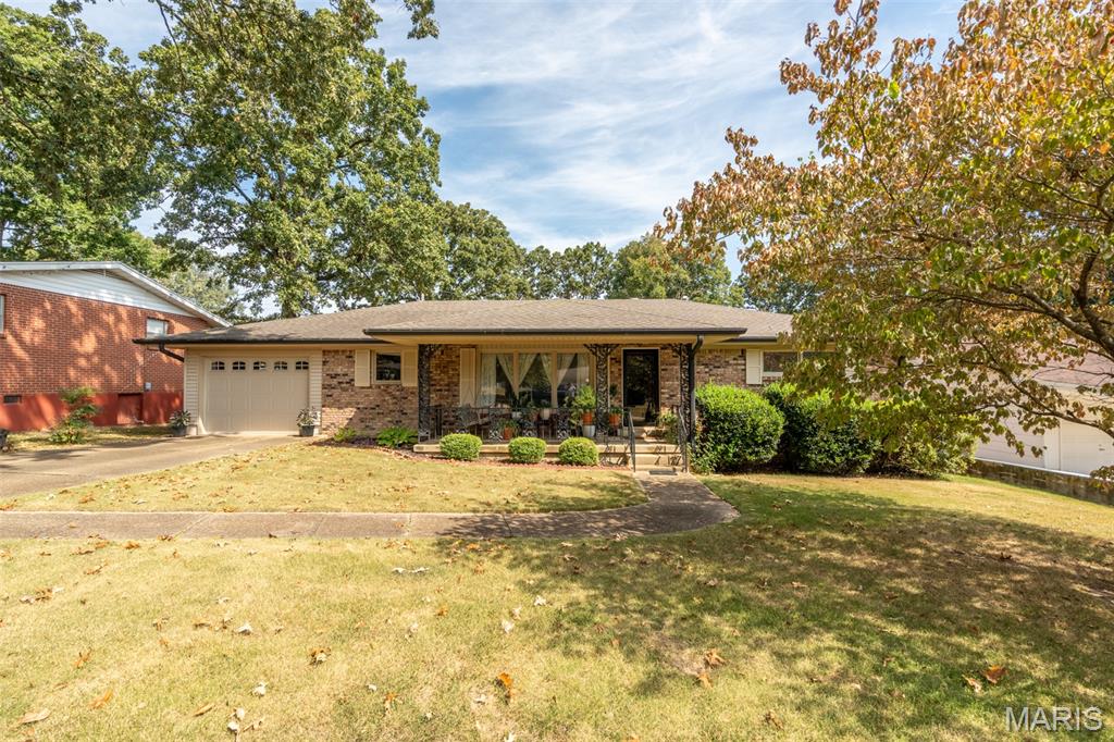 1715 Big Bend Road Poplar Bluff, MO 63901 - Photo 1 of 27