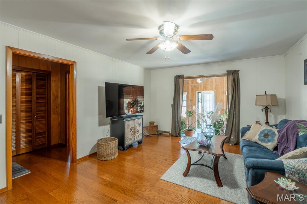 1715 Big Bend Road Poplar Bluff, MO 63901 - Photo 12 of 27
