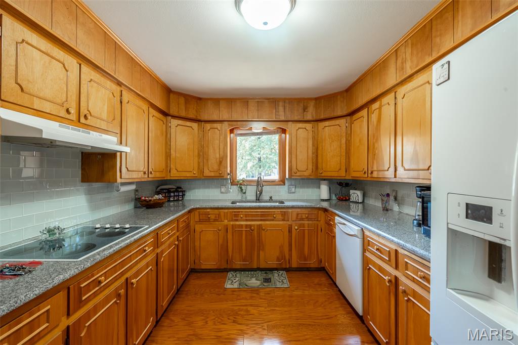 1715 Big Bend Road Poplar Bluff, MO 63901 - Photo 9 of 27