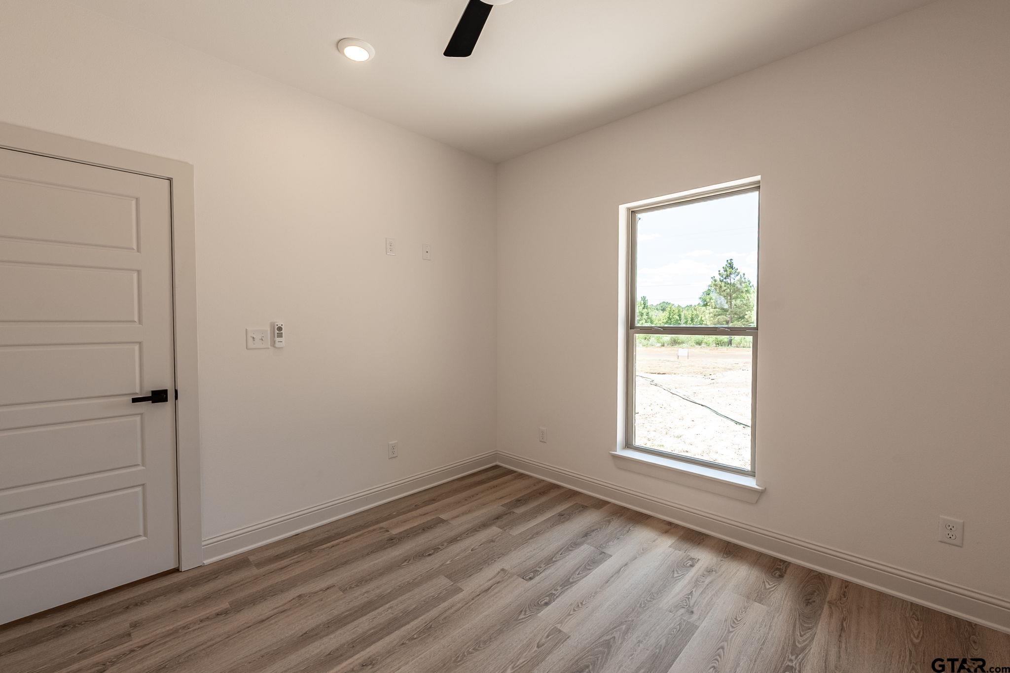 17049 Is Lk Drive Tyler, TX 75708 - Photo 31 of 37 Gallery Image 31