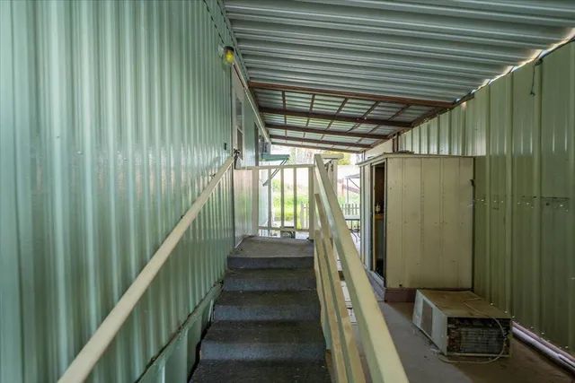 a view of an entryway