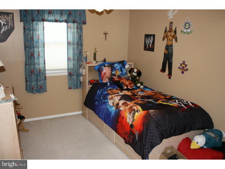 8825 Rising Sun Avenue Philadelphia, PA 19115 - Photo 11 of 15 Bedroom 3