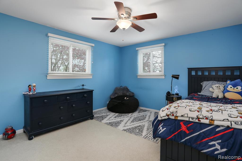 601 Lake Forest Road Rochester Hills, MI 48309 - Photo 25 of 40