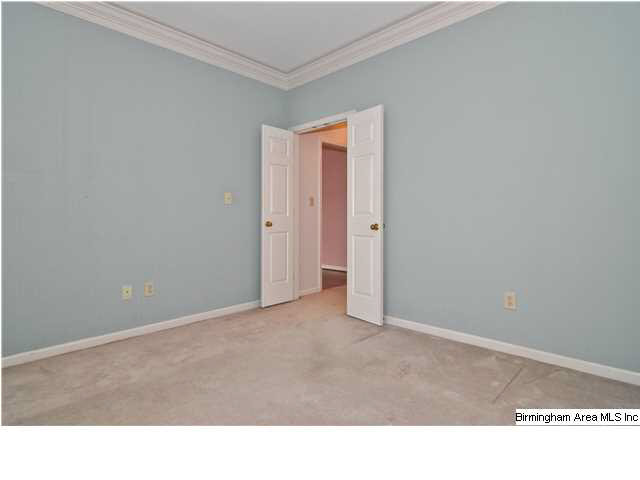 2541 Dolly Ridge Road Vestavia Hills, AL 35243 - Photo 15 of 32