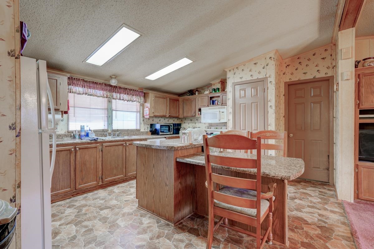 634 State Rd S-42-1256 Enoree, SC 29335 - Photo 12 of 36