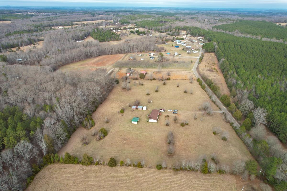 634 State Rd S-42-1256 Enoree, SC 29335 - Photo 32 of 36