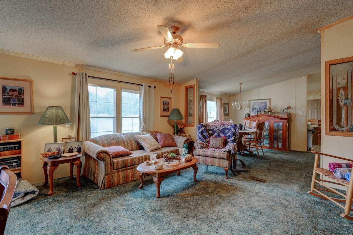 634 State Rd S-42-1256 Enoree, SC 29335 - Photo 8 of 36