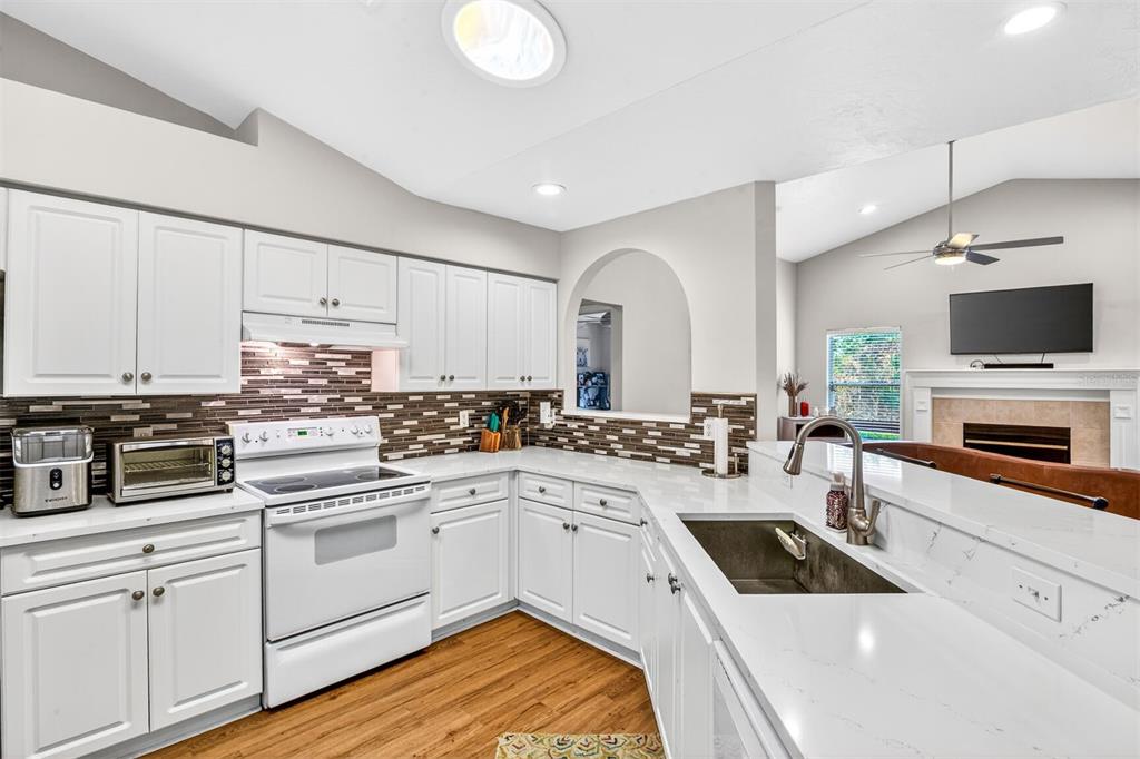 7602 Southwest 50th Road Gainesville, FL 32608 - Photo 23 of 45