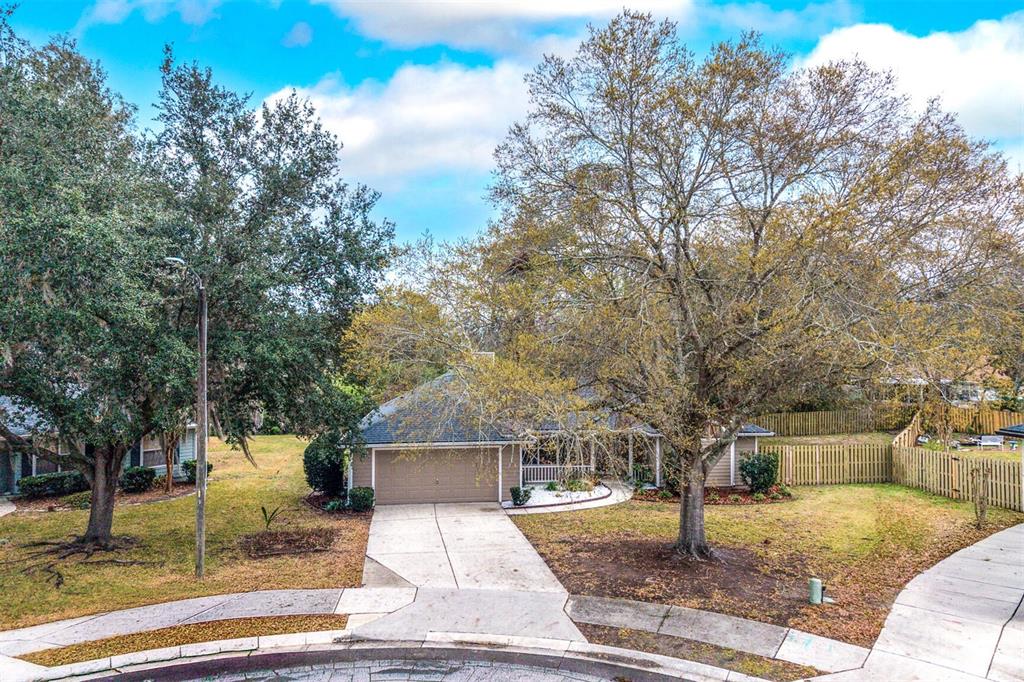 7602 Southwest 50th Road Gainesville, FL 32608 - Photo 10 of 45