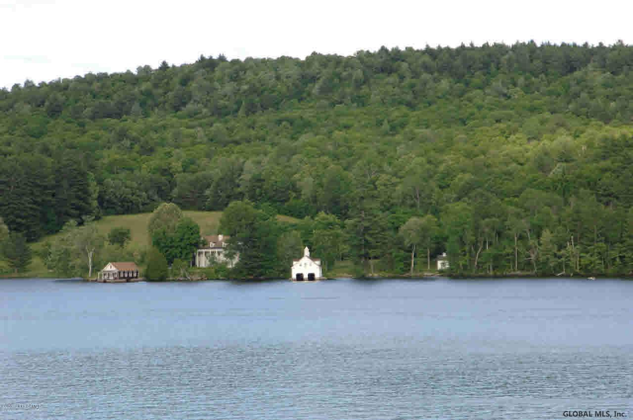 511 Palisades Road Brant Lake, NY 12815 - Photo 5 of 47 Photo 5