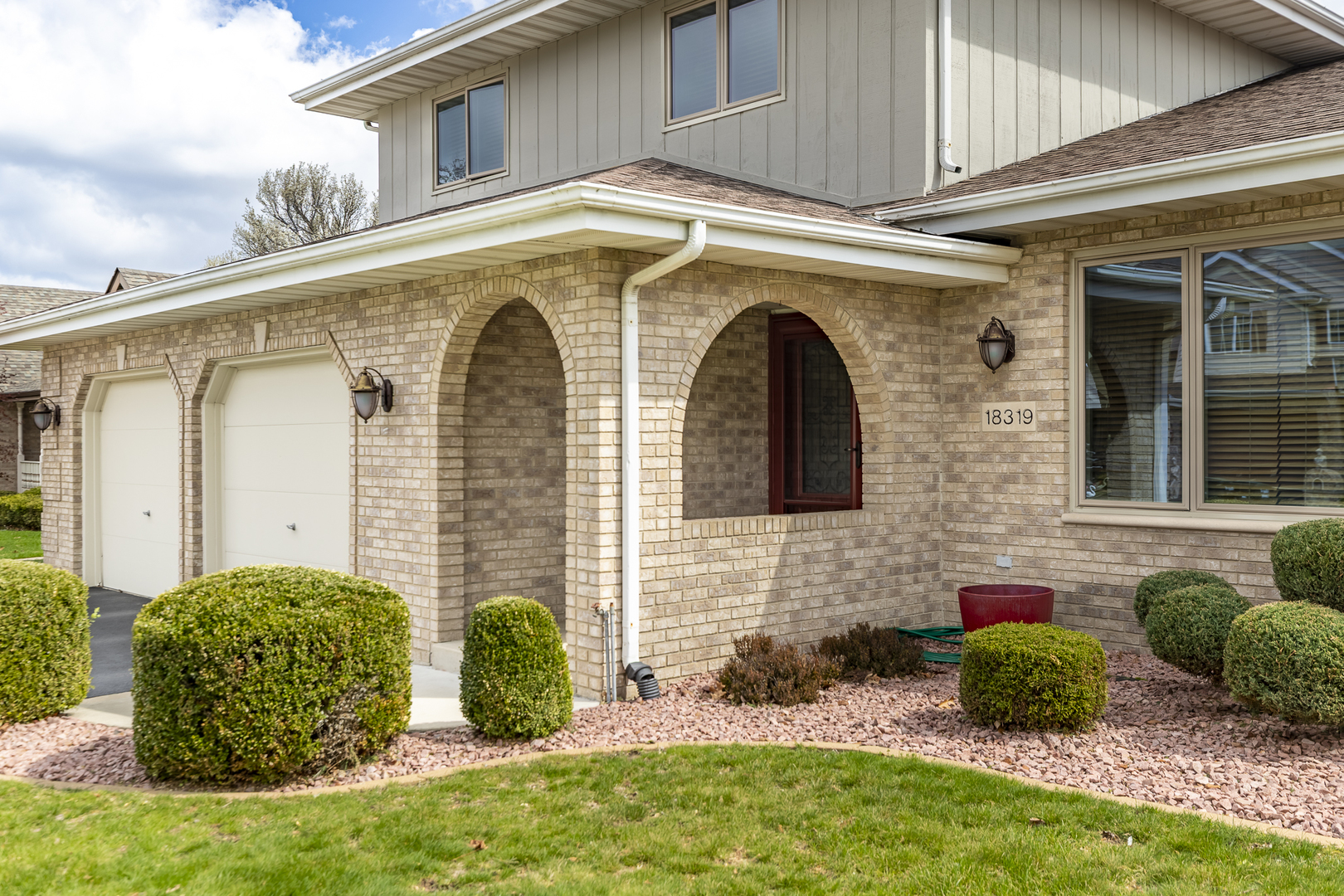 18319 Holland Road Lansing, IL 60438 - Photo 6 of 32