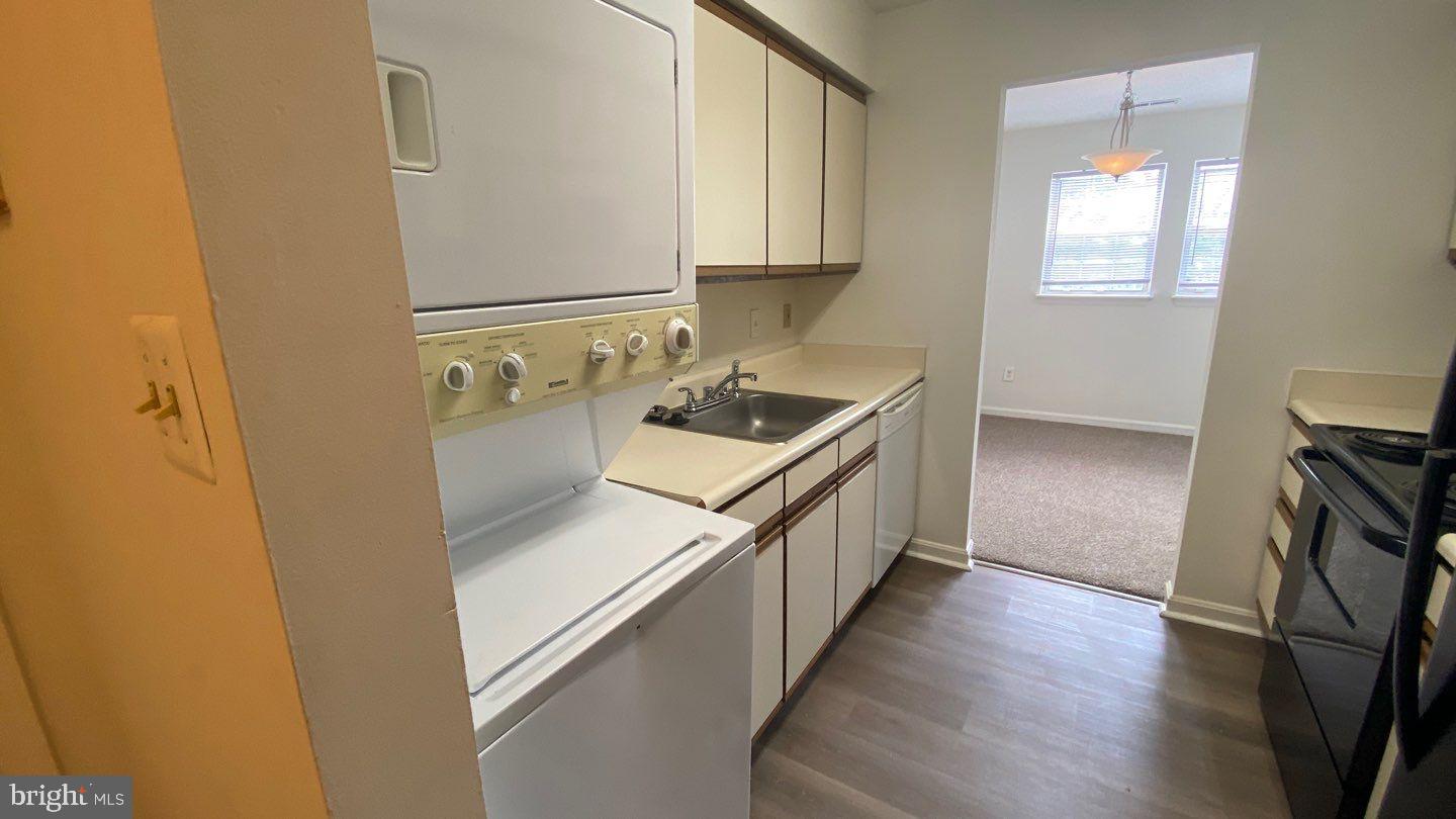 8601 Falls Run Road, Unit I Ellicott City, MD 21043 - Photo 2 of 22 Gallery Image 2