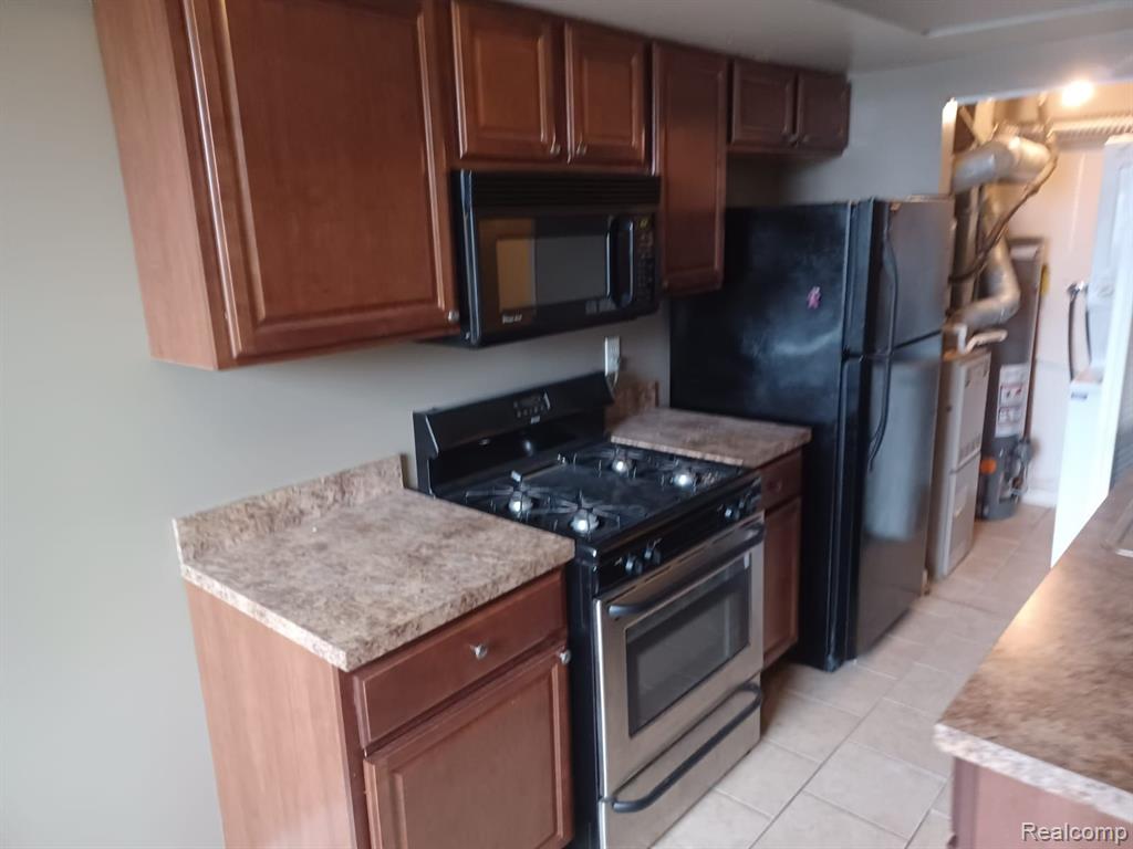 14091 Jackson Street Taylor, MI 48180 - Photo 10 of 17