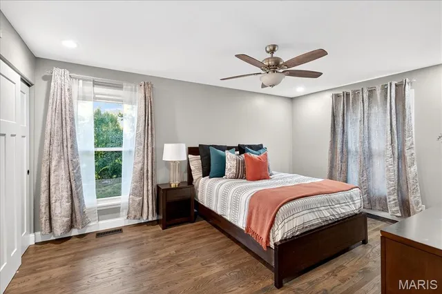 $950,000 | 8021 Bennett Avenue, Richmond Heights, MO 63117