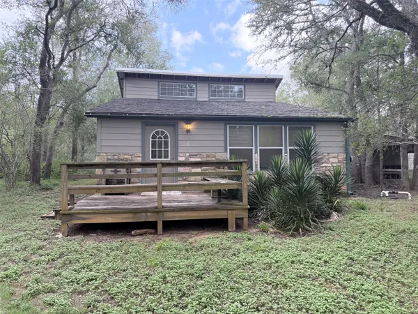 $1,800 | 236 A Piney Ridge Drive, Bastrop, TX 78602