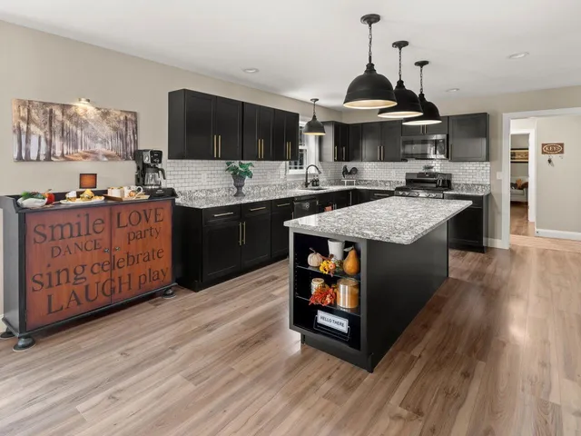 $599,000 | 74 Jean Lane, St. Albans Town, VT 05478