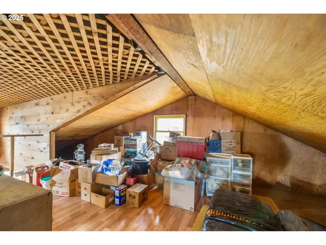 $395,000 | 40440 Big Fall Creek Road, Lowell, OR 97452