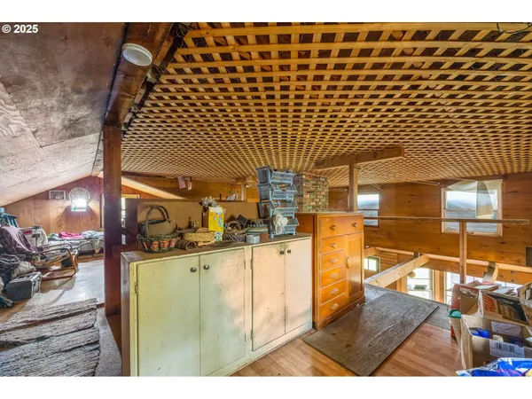 $395,000 | 40440 Big Fall Creek Road, Lowell, OR 97452