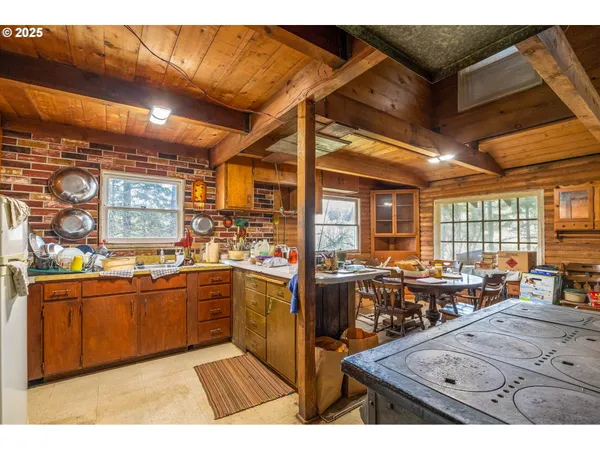 $395,000 | 40440 Big Fall Creek Road, Lowell, OR 97452