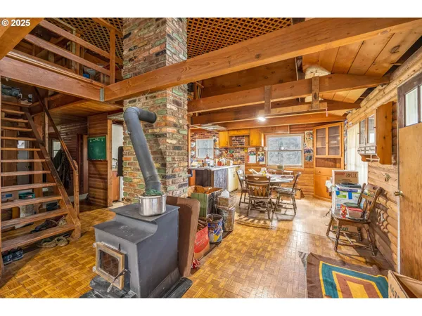 $395,000 | 40440 Big Fall Creek Road, Lowell, OR 97452