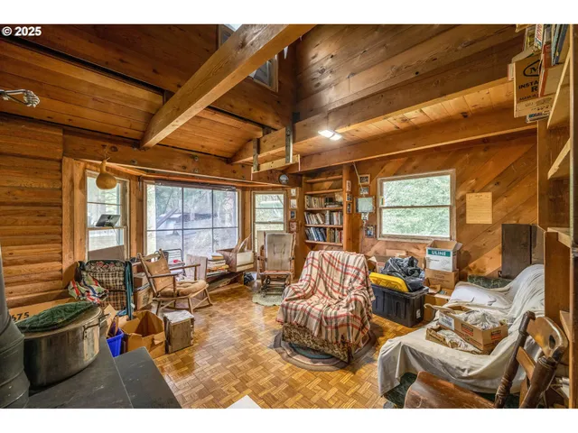 $395,000 | 40440 Big Fall Creek Road, Lowell, OR 97452