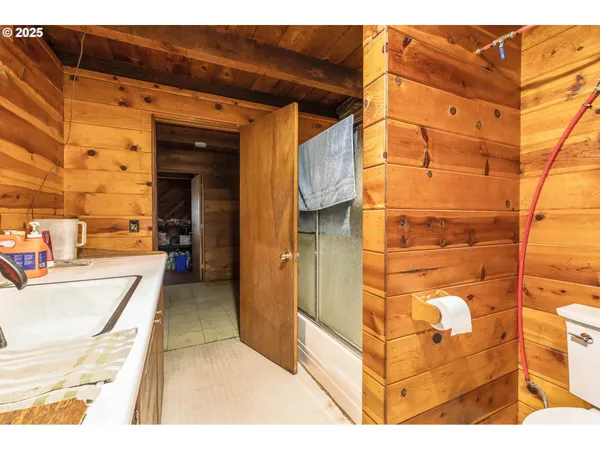 $395,000 | 40440 Big Fall Creek Road, Lowell, OR 97452