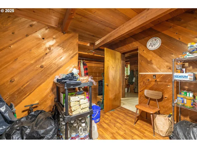 $395,000 | 40440 Big Fall Creek Road, Lowell, OR 97452