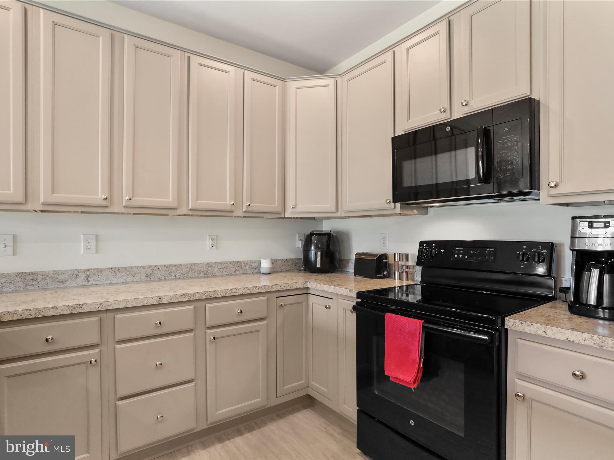 36 Cavendish Way Falling Waters, WV 25419 - Photo 19 of 35