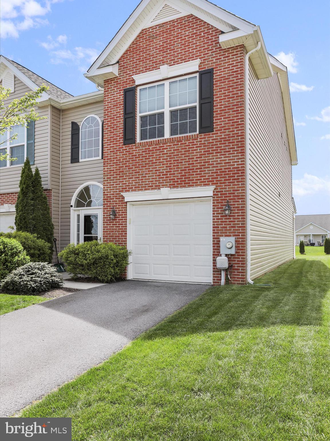 36 Cavendish Way Falling Waters, WV 25419 - Photo 4 of 35