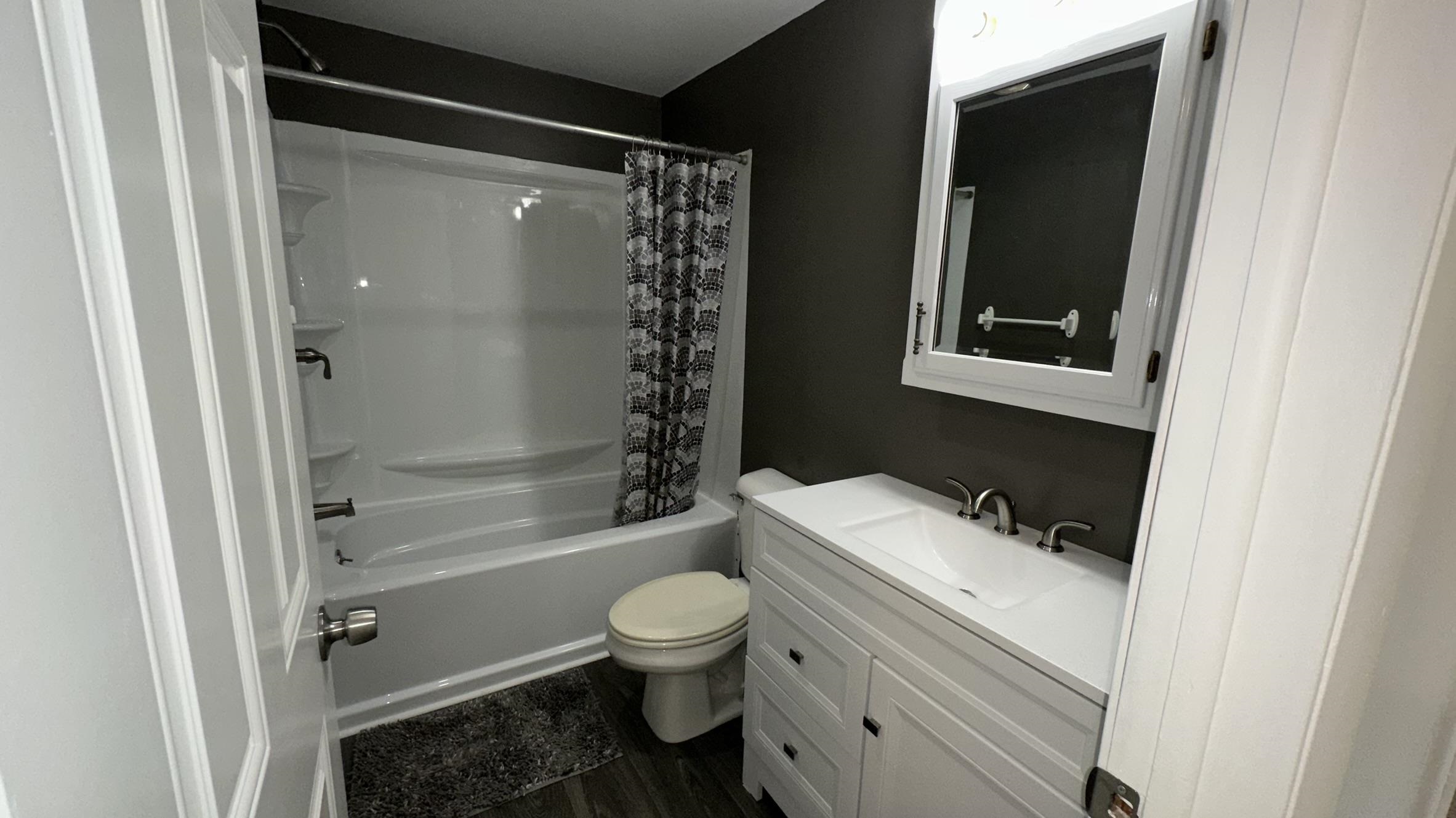 6419 Elms Road Flushing, MI 48433 - Photo 35 of 65 50096753-34.JPG