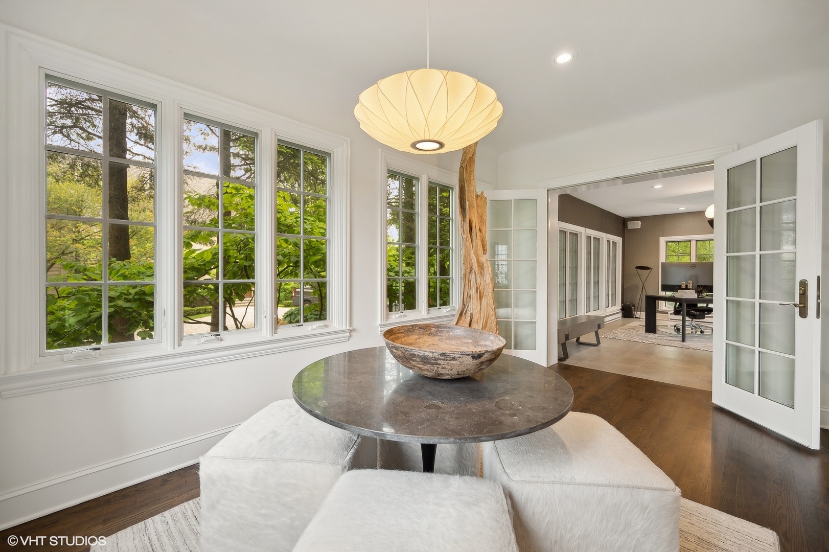 851 Sheridan Road Winnetka, IL 60093 - Photo 13 of 66 a living room with furniture and a table
