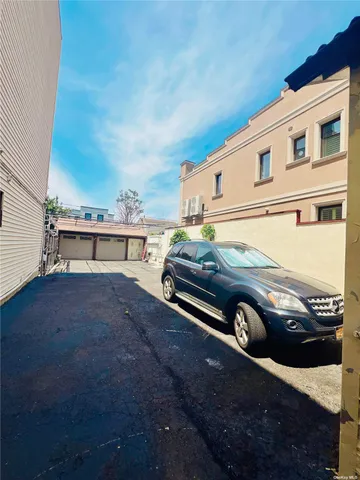 $2,999,999 | 23-58 38th Street | Astoria