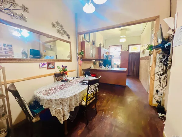 $2,999,999 | 23-58 38th Street | Astoria