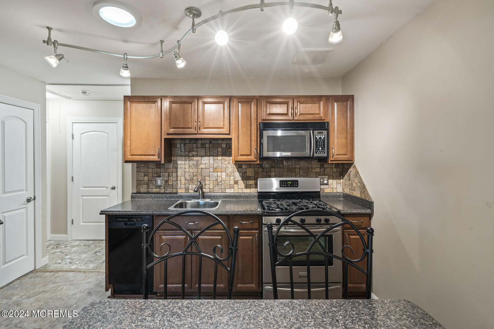 27 Cardinal Street, Unit B Manchester Township, NJ 08759 - Photo 13 of 19 DSC08754