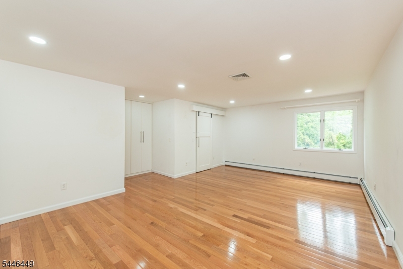19 Matthew Road Wayne, NJ 07470 - Photo 15 of 24