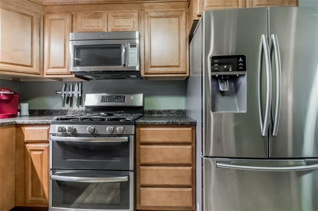 5 Pinewood Drive Cumberland Center, ME 04021 - Photo 9 of 35 Kitchen appliances