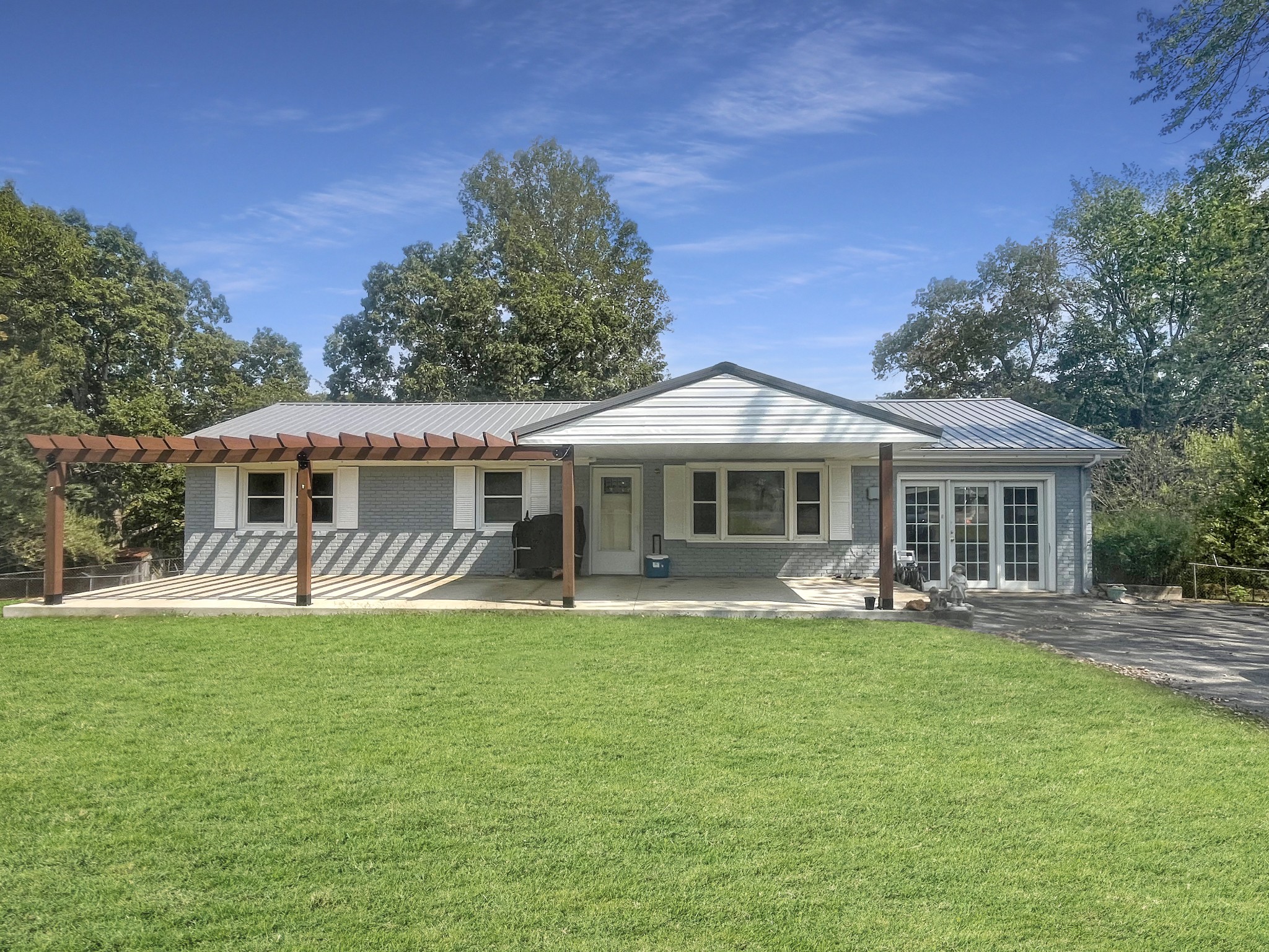 110 Peachtree Street Tennessee Ridge, TN 37178 - Photo 2 of 16