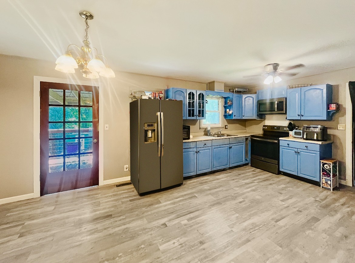 110 Peachtree Street Tennessee Ridge, TN 37178 - Photo 9 of 16