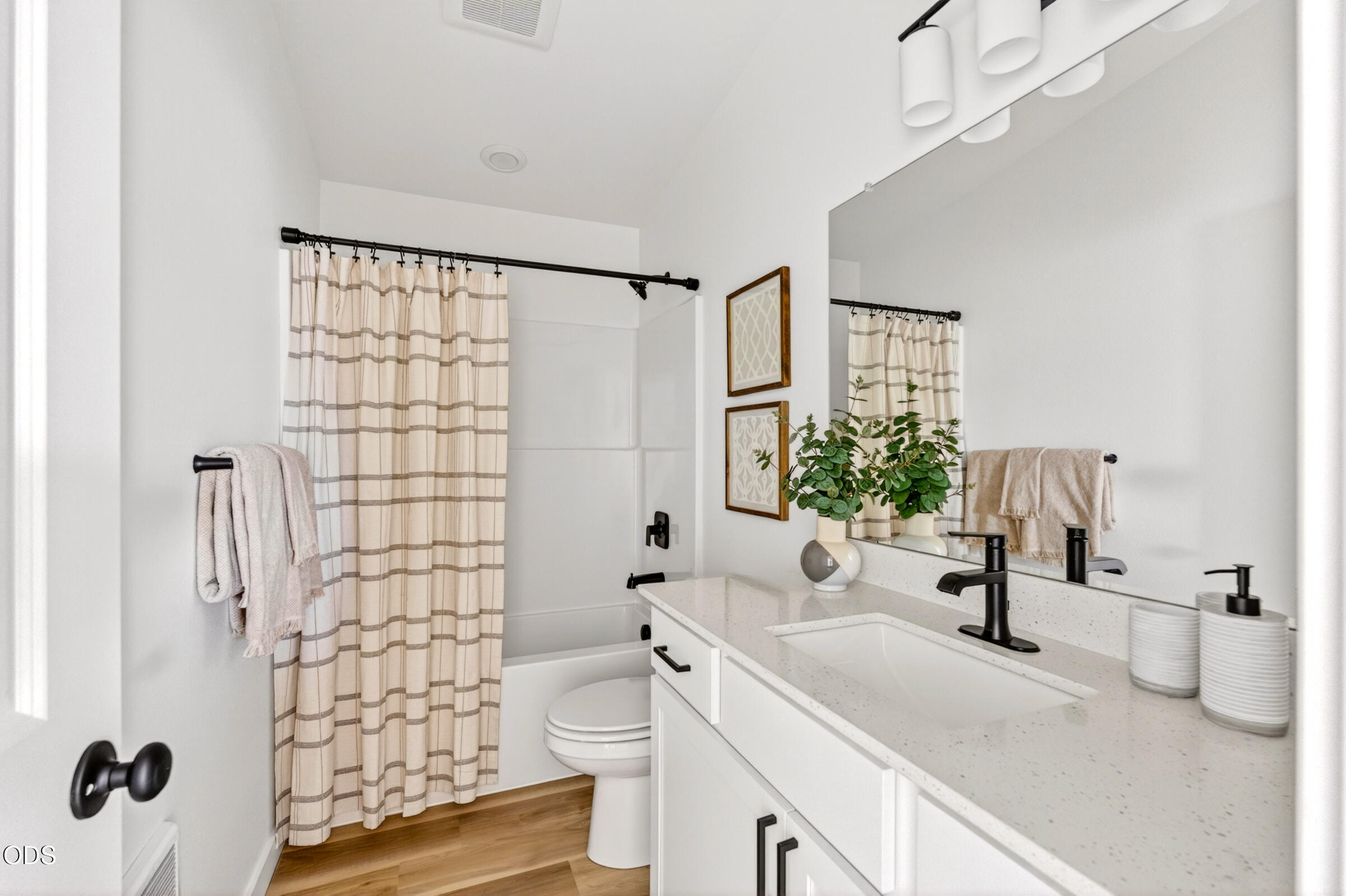 202 Southeast Peppermint Loop, Unit 20 Culver, OR 97734 - Photo 6 of 23
